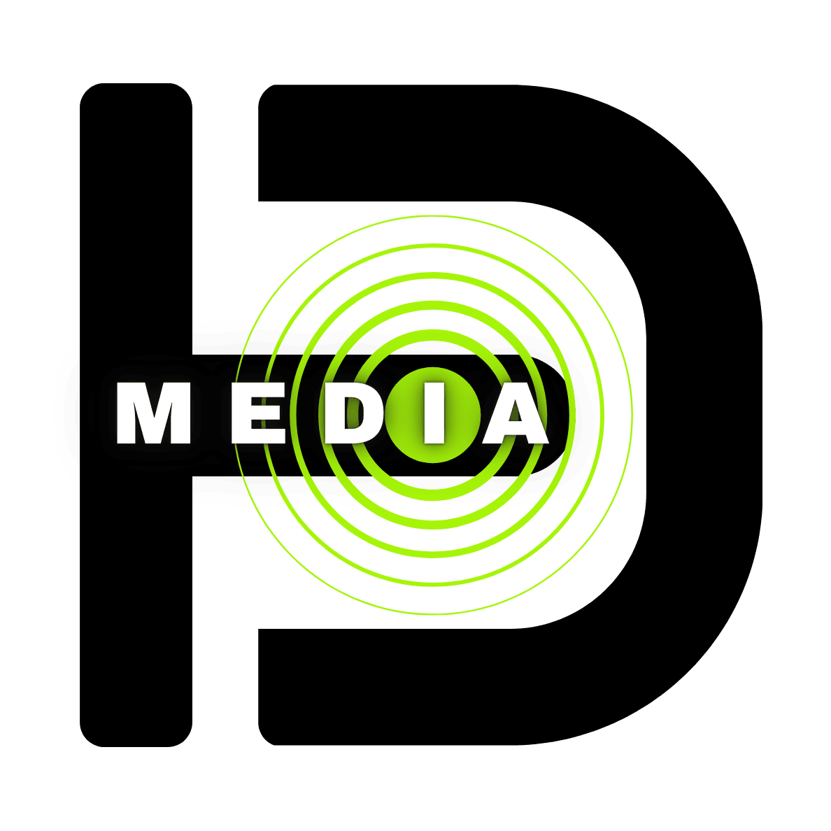 Auf grünem Hintergrund stehen das Wort MEDIA, ein schwarzes P und leuchtend grüne Zielringe mittig.